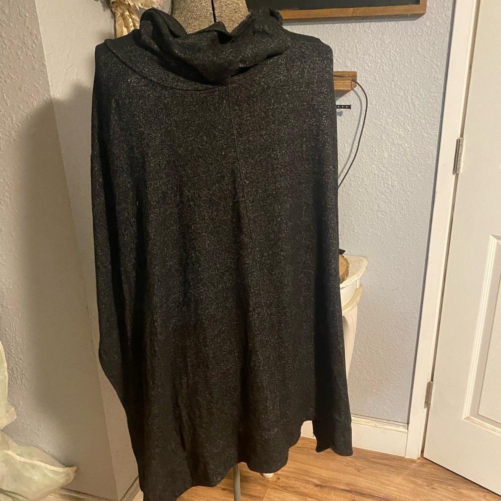 White House black market poncho tunic - Picture 3 of 5